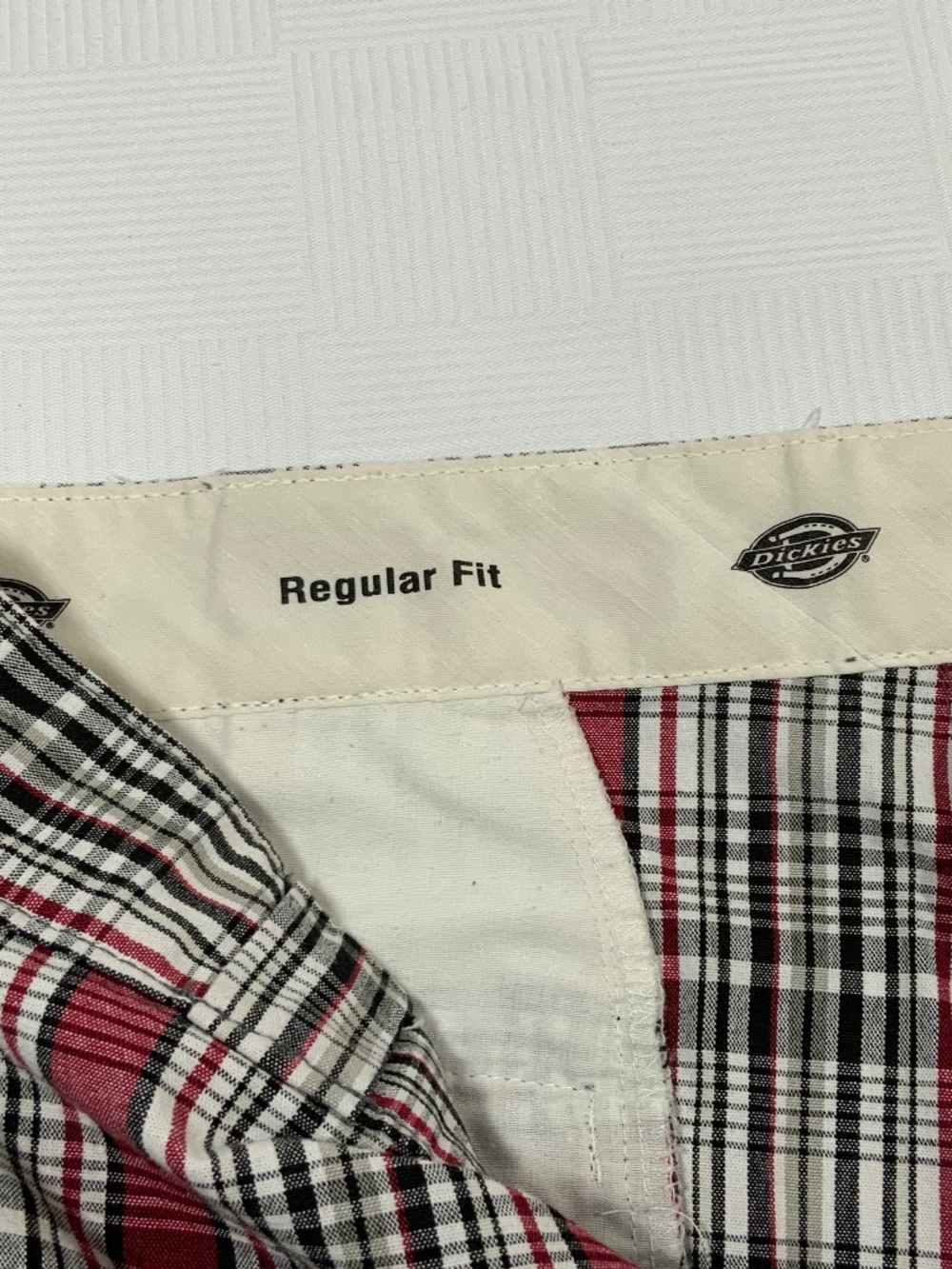 2 Each Dickie's Regular Fit Plaid Shorts - Picture 14 of 15
